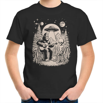 Alien And Bigfoot Playing Guitar - Kids Youth T-shirt