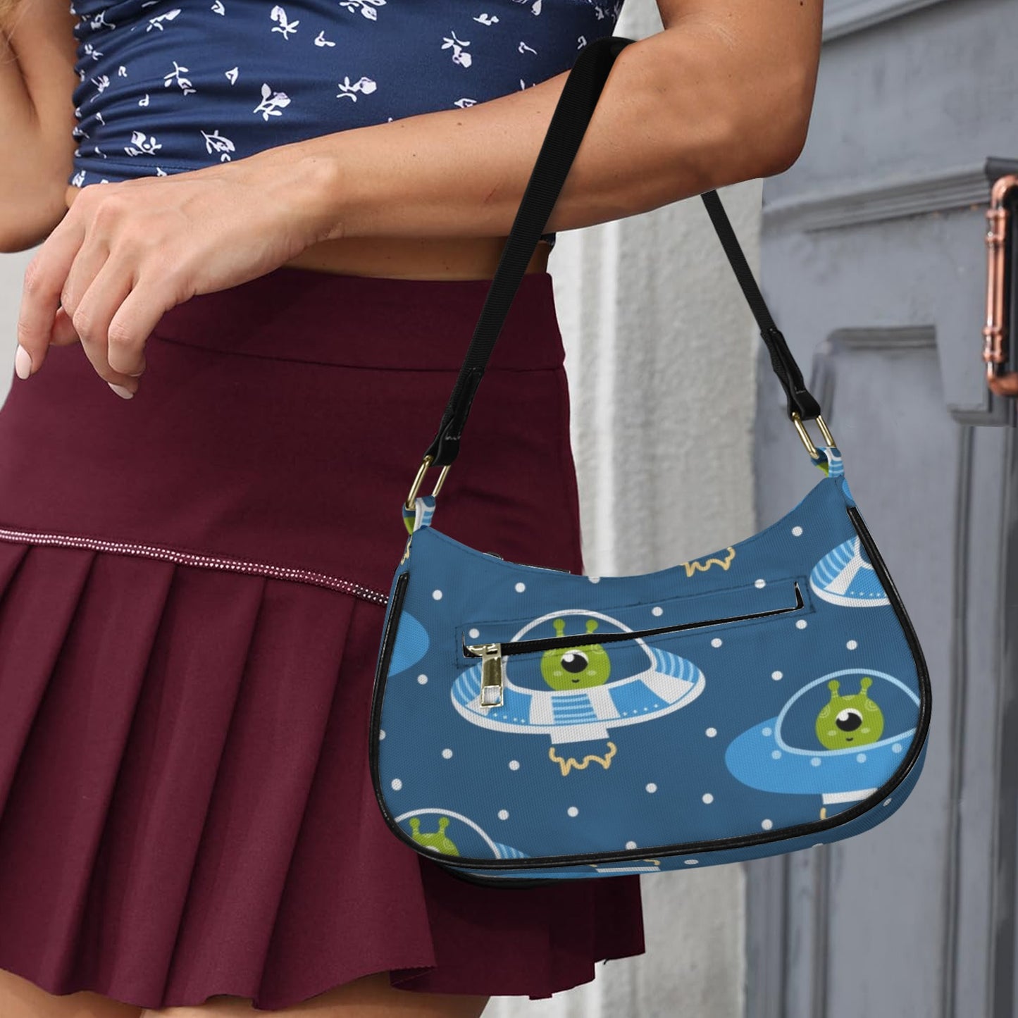 Cute Aliens in UFOs - Small Shoulder Bag Small Shoulder Bag Printed Offshore Sci Fi