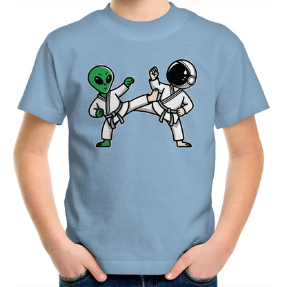 Alien And Astronaut Karate - Kids Youth T-Shirt