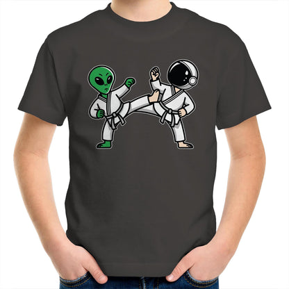 Alien And Astronaut Karate - Kids Youth T-Shirt