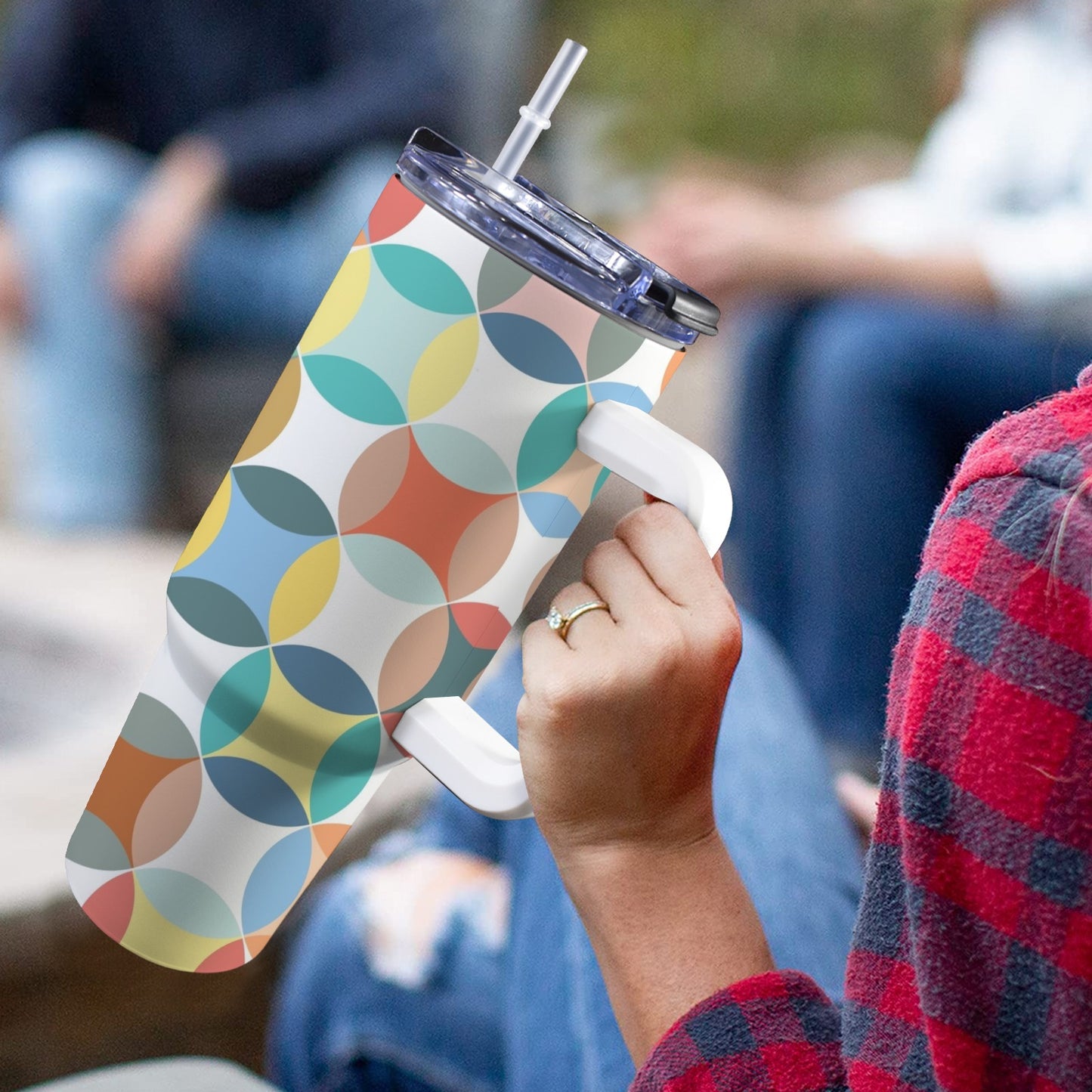 Circles - 40oz Tumbler with White Handle