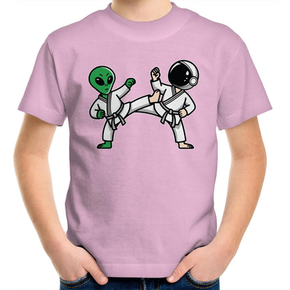 Alien And Astronaut Karate - Kids Youth T-Shirt