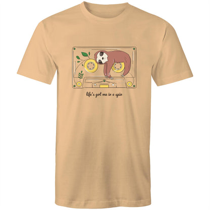 Cassette, Life's Got Me In A Spin - Mens T-Shirt Tan Mens T-shirt animal Music Retro